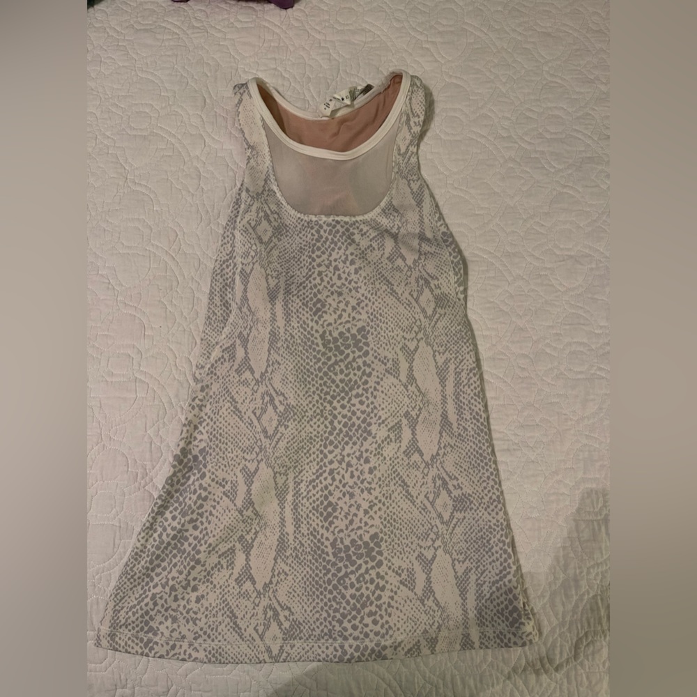 Lululemon white and grey snakeskin top size 4